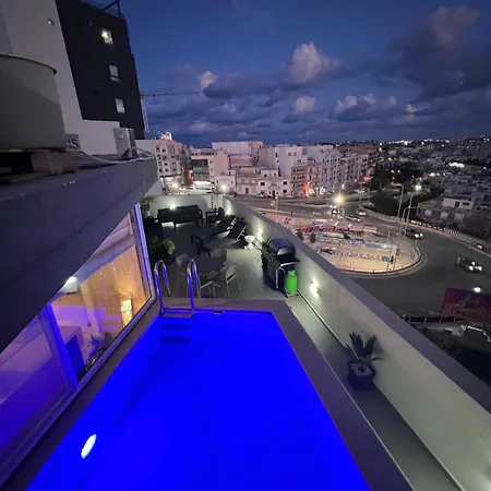 D Pool * Msida
